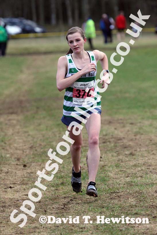Rachel Lungren (Gosforth Harriers) senior women NEHL, Wallington Hall. Photo: David T. Hewitson/Sports for All Pics